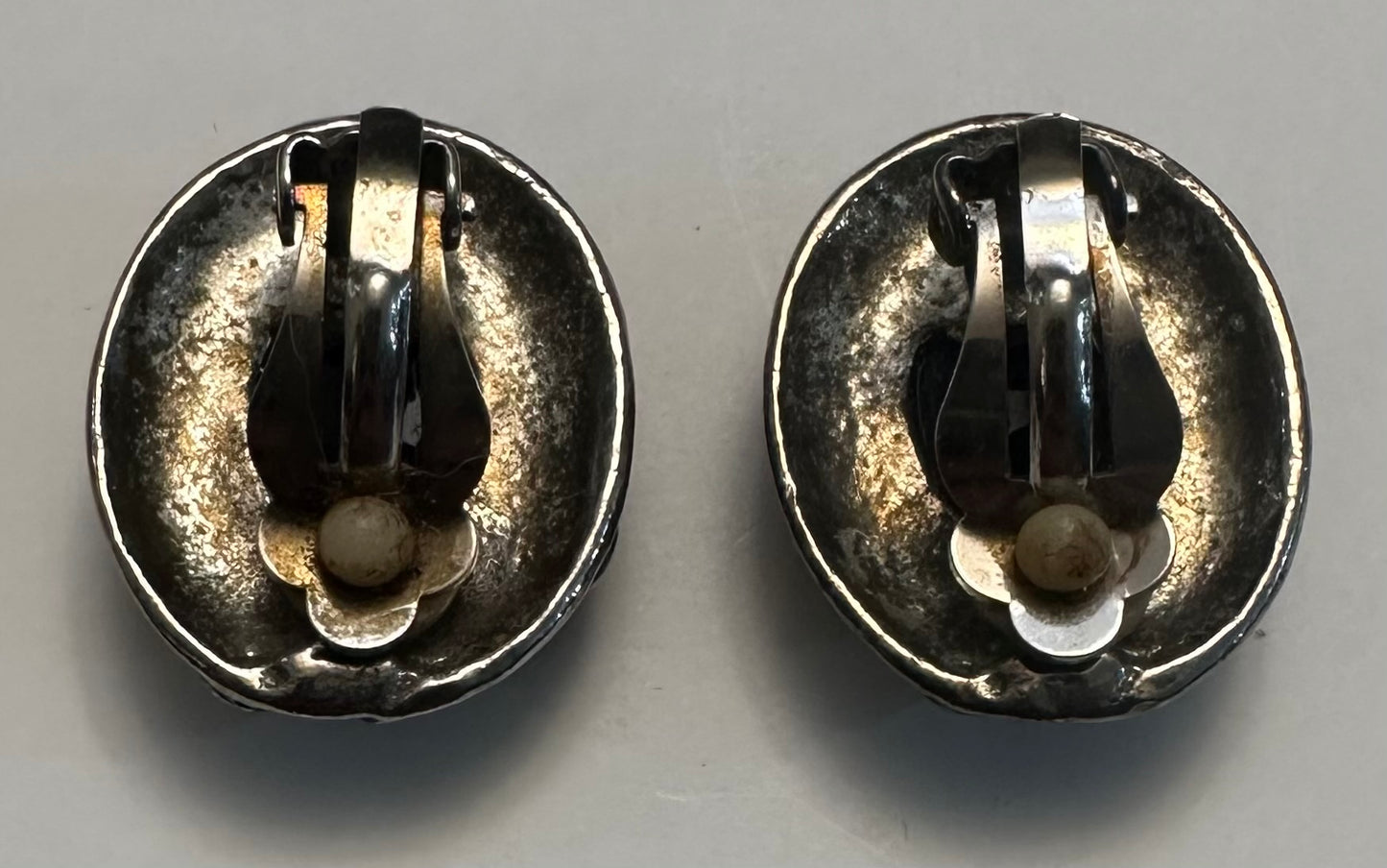 Vintage Black And Silver Oval Clip On Earrings