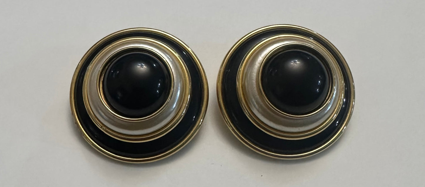 Vintage Black And White Clip On Earrings