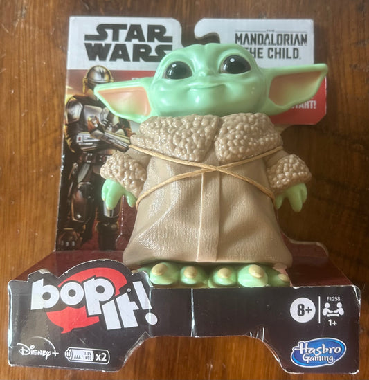 Hasbro Star Wars Baby Yoda Bop It!